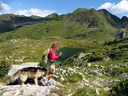 34 Dal Lago di sopra scendiamo per traccia al Lago grande